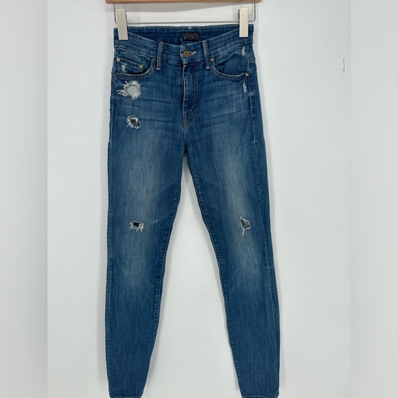 Mother Denim High Waisted Looker in Rough it Up - Picture 3 of 7